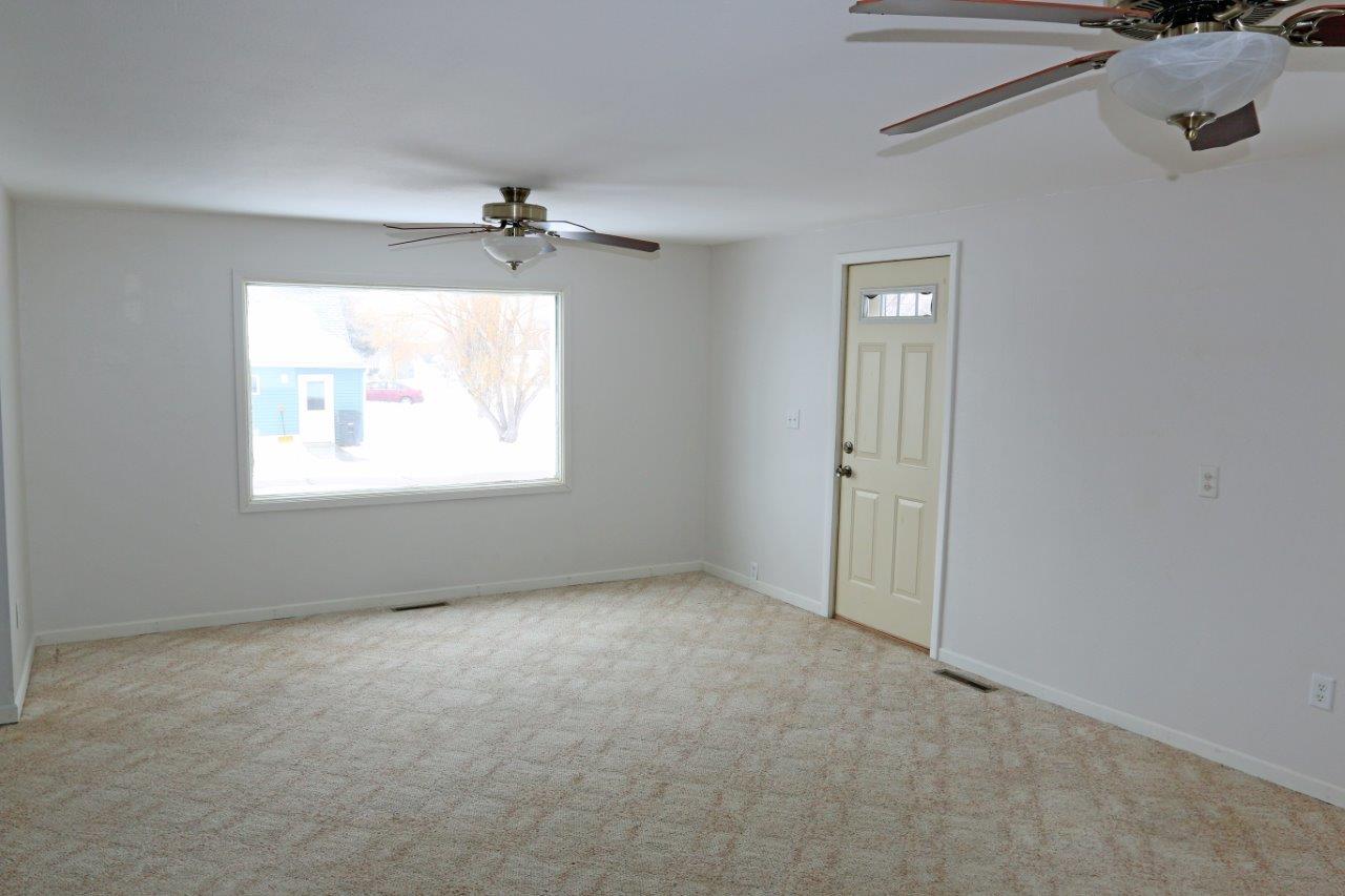 Stanley, ND House Brown Corp